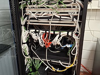 Patchkast met inhoud - afbeelding 3 van  7