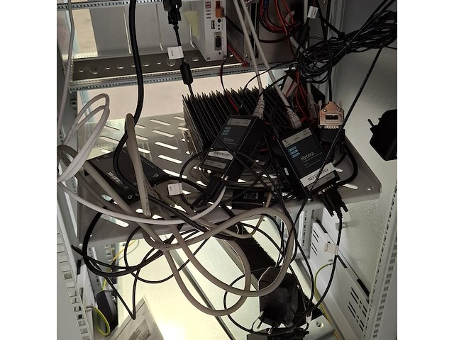 Patchkast met mobilofoon systeem, o.a. hytera, o.a. md785 - afbeelding 8 van  21