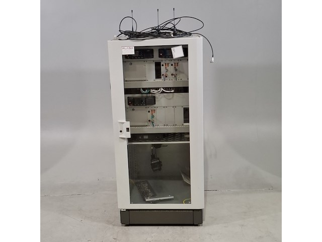 Patchkast met mobilofoon systeem, o.a. hytera, o.a. md785 - afbeelding 1 van  21