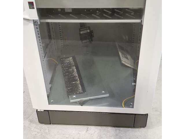 Patchkast met mobilofoon systeem, o.a. hytera, o.a. md785 - afbeelding 12 van  21