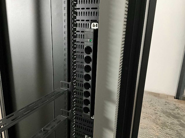 Patchkast - afbeelding 8 van  10