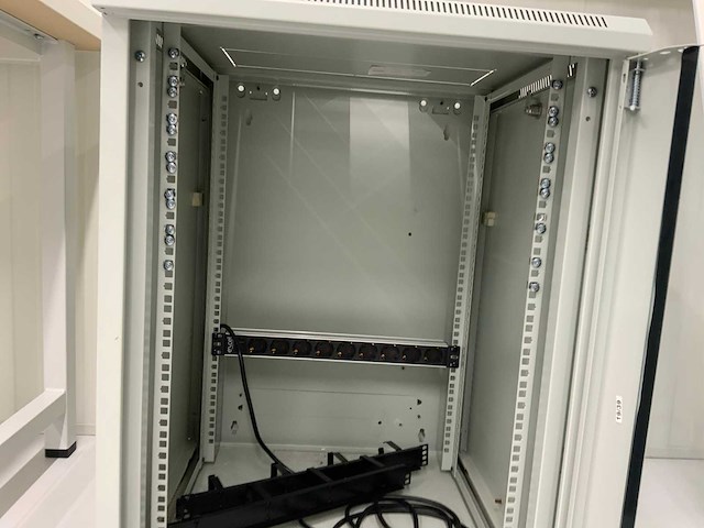 Patchkast - afbeelding 5 van  5