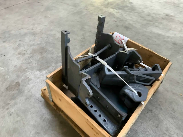 Pateer ford new holland 40 serie trekhaak - afbeelding 6 van  8
