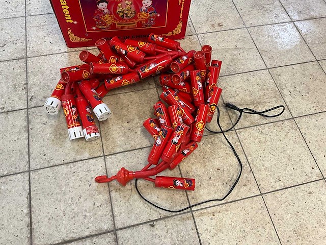 Patent knetter vuurwerk - afbeelding 3 van  6