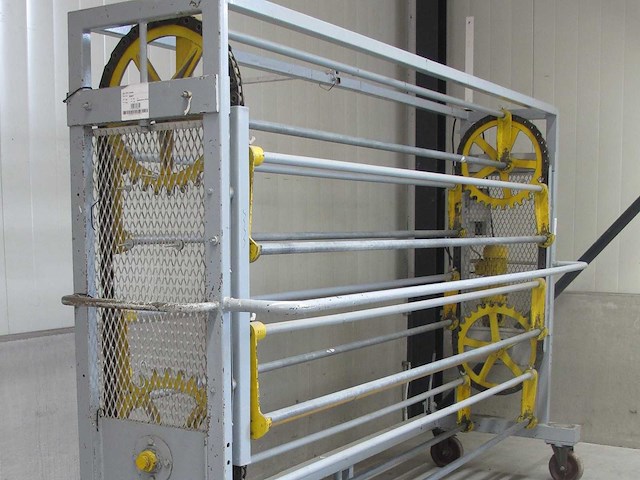 Paternostkast / carousel kast - afbeelding 1 van  10