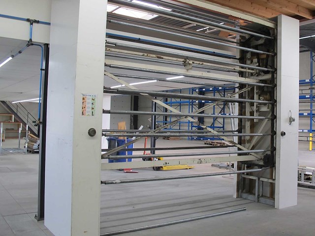 Paternostkast / carousel kast - afbeelding 1 van  8