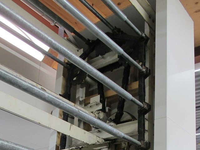 Paternostkast / carousel kast - afbeelding 4 van  8