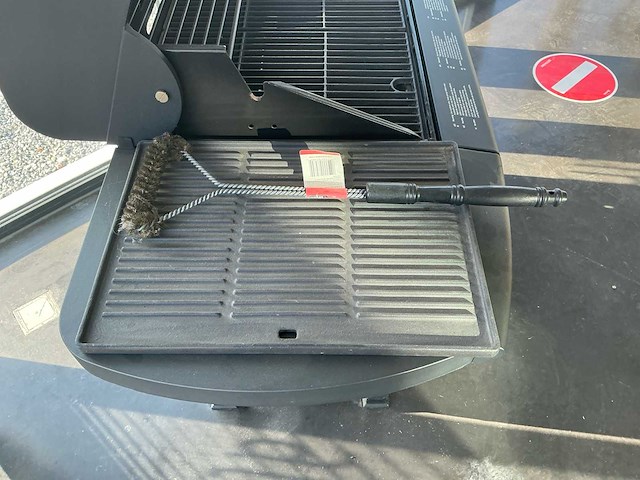 Patton three burner barbecue - afbeelding 10 van  11