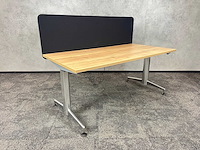 Paustian a-one hæve sænkebord - elektrisch zit-sta bureau 160x80 met scheidingswand - afbeelding 8 van  15