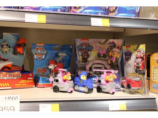 Paw patrol producten op drie schappen, 30 stuks. - afbeelding 3 van  4