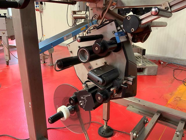 Pb 115 etiketteermachine met doorvoerband - afbeelding 4 van  7