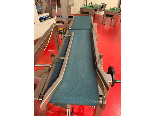 Pb 115 etiketteermachine met doorvoerband - afbeelding 5 van  7
