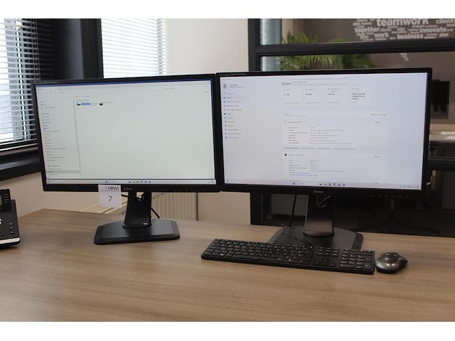 Pc configuratie hp prodesk 400 g& small form factor pc met twee beeldschermen iiyama prolite xb2483hsu, toe... - afbeelding 1 van  4