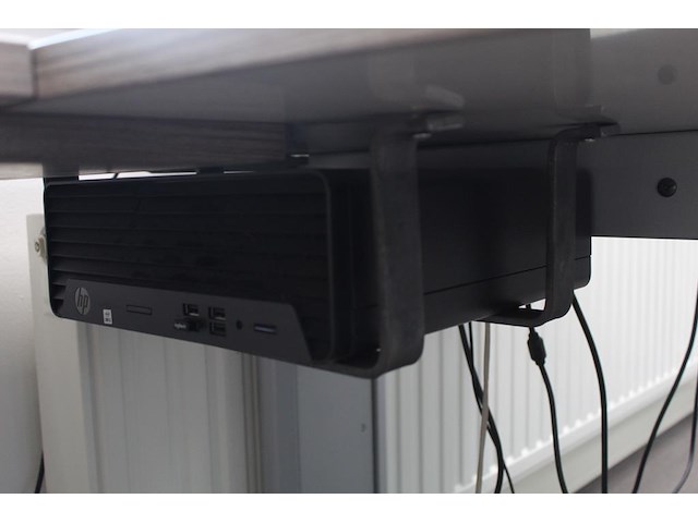 Pc configuratie hp prodesk 400 g& small form factor pc met twee beeldschermen iiyama prolite xb2483hsu, toe... - afbeelding 2 van  4