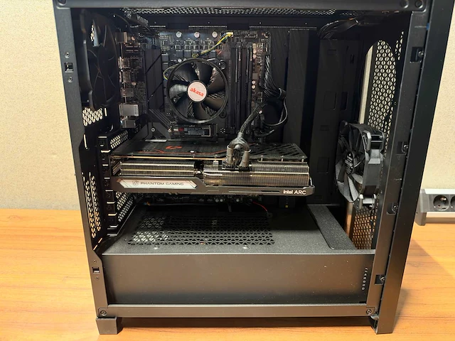 Pc specialist gaming desktop - afbeelding 7 van  10