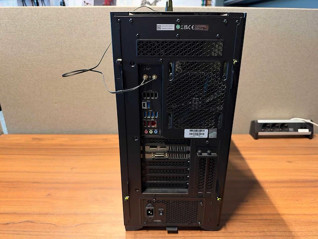 Pc specialist gaming desktop - afbeelding 3 van  8