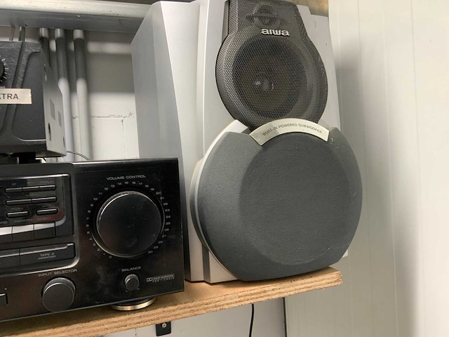 Pd, kenwood receiver en versterker - afbeelding 5 van  9