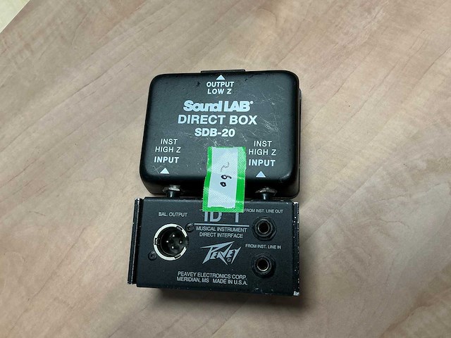 Peavey - various audio equipment (2x) - afbeelding 2 van  4