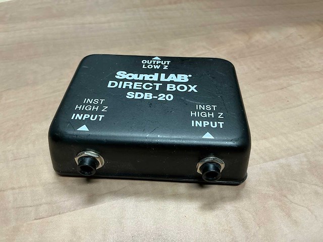 Peavey - various audio equipment (2x) - afbeelding 3 van  4