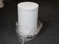 Pedaalemmer 12 liter. hoogte 40 cm. - afbeelding 1 van  2