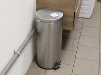 Pedaalemmer nn, hoogte 64 cm. - afbeelding 1 van  2