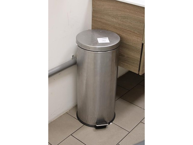 Pedaalemmer nn, hoogte 64 cm. - afbeelding 2 van  2