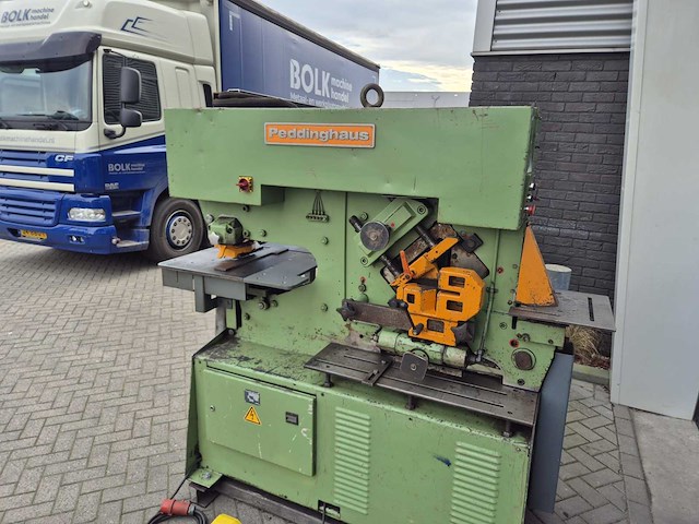 Peddinghaus - peddimaster 80/110 - pons- en knipmachine met pehu coördinatie tafel - afbeelding 1 van  1
