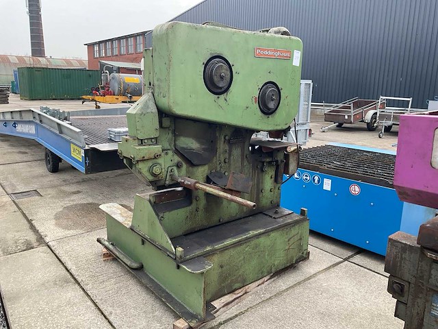 Peddinghaus 210 super i3 pons- en knipmachine - afbeelding 6 van  10