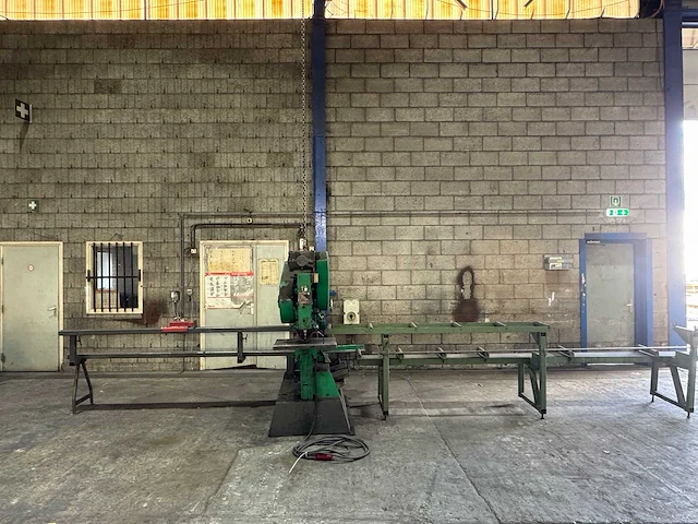 Peddinghaus 210a/13 gecombineerde profielstaalschaar met pons, vlakstaalschaar, staafstaalschaar, profielstaalschaar, en uitklinkapparaat - afbeelding 8 van  15