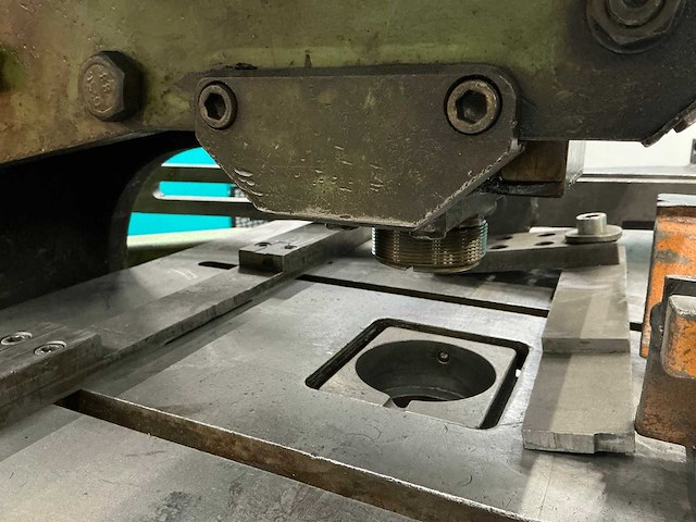 Peddinghaus 225b60 ponsmachine - afbeelding 6 van  11