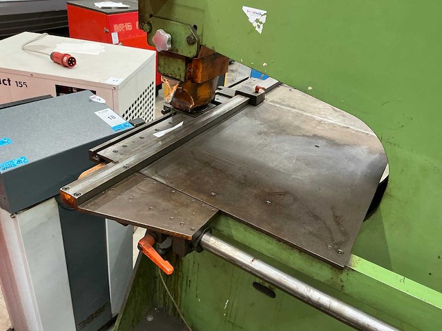 Peddinghaus hydraulic 1000 ponsmachine 100ton - afbeelding 14 van  18