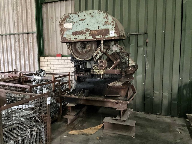 Peddinghaus pons- en knipmachine - afbeelding 1 van  11