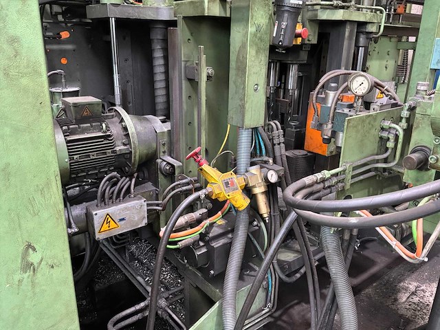 Peddinghaus signo 05 und tdk 1000/9g cnc zaag- en boormachine met rollenbaansysteem - afbeelding 8 van  48