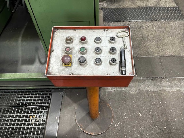 Peddinghaus signo 05 und tdk 1000/9g cnc zaag- en boormachine met rollenbaansysteem - afbeelding 15 van  48