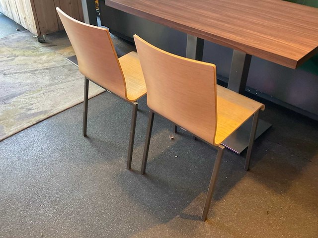 Pedrali kuadra restaurantstoel (28x) - afbeelding 6 van  7