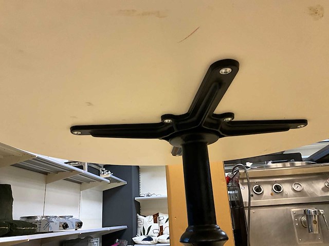 Pedrali tonda 4150 restauranttafel (10x) - afbeelding 5 van  9