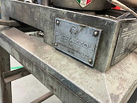 Pedrazzoli afkortcirkelzaagmachine - afbeelding 9 van  10