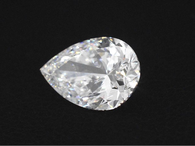 Peer vorm briljant van 4.00 carat (gecertificeerd) - afbeelding 2 van  4