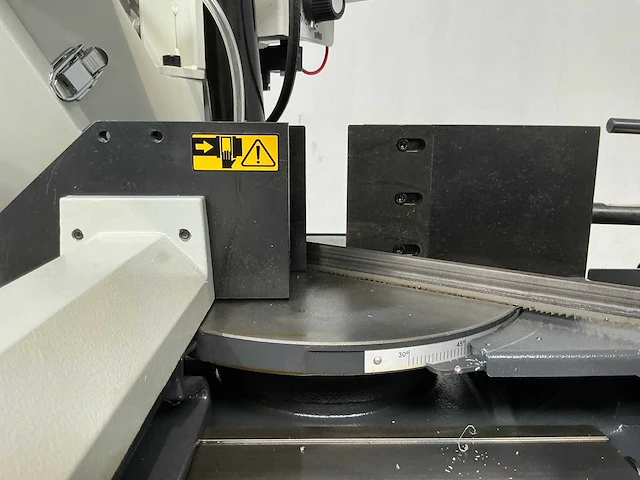 Pegas-gonda - 2026 - 230x280 gh-lr - metalen horizontale bandzaagmachine - afbeelding 9 van  12