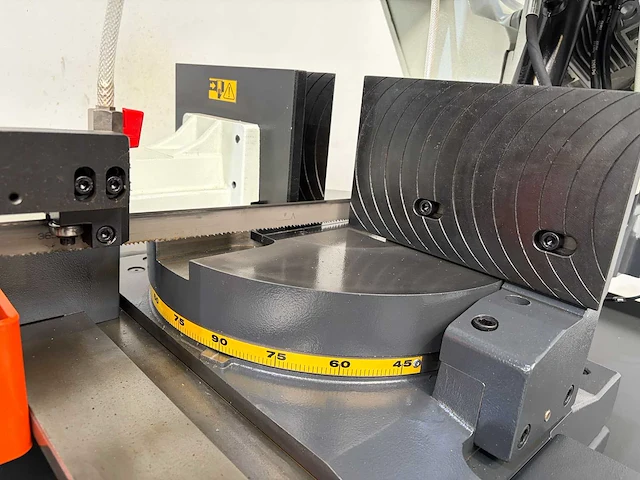 Pegas-gonda - 2026 - 300x320 gh-lr - metalen horizontale bandzaagmachine - afbeelding 14 van  15