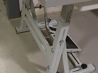 Pegasus m900-serie industriële overlock- en safety-stitch naaimachine - afbeelding 3 van  11