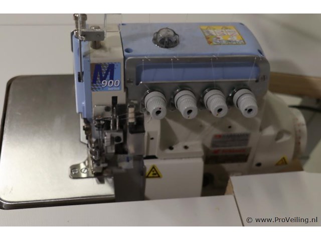Pegasus m900-serie industriële overlock- en safety-stitch naaimachine - afbeelding 4 van  11