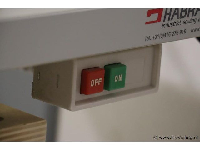Pegasus m900-serie industriële overlock- en safety-stitch naaimachine - afbeelding 11 van  11