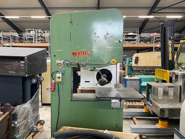 Pehaka sh9 verticale lintzaagmachine - afbeelding 2 van  4