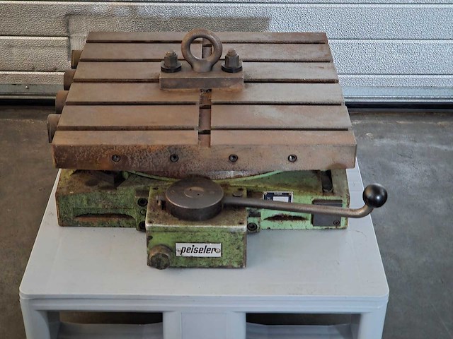 Peiseler - 1982 - tt 520x520 - t-gleuf verdeeltafel - afbeelding 1 van  9