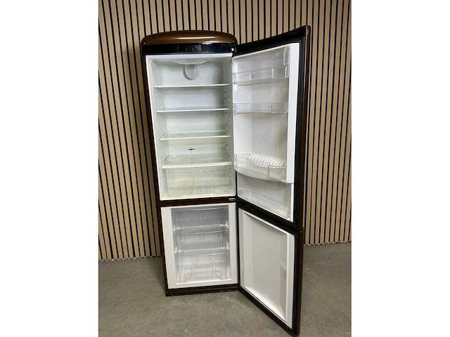 Pelgrim pkv188bruip01 vrijstaande retro koel-vries combinatie - afbeelding 9 van  11