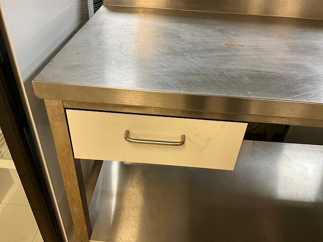 Pelgrim rvs werktafel met fornuis - afbeelding 2 van  2