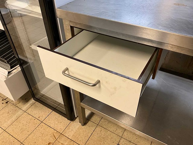 Pelgrim rvs werktafel met fornuis - afbeelding 7 van  7