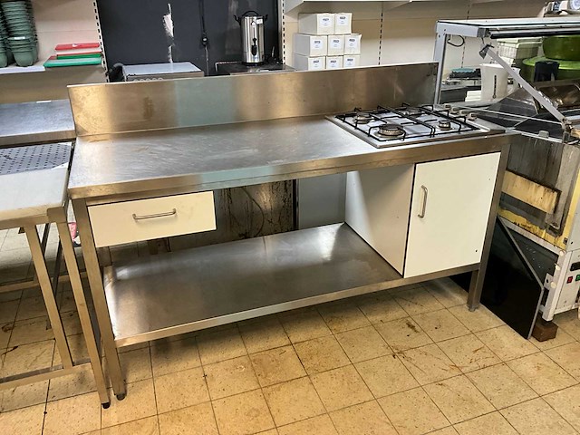 Pelgrim rvs werktafel met fornuis - afbeelding 3 van  10