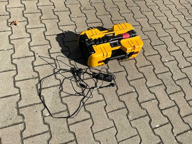 Peli - remote area light 9490 - noodverlichting - afbeelding 1 van  12